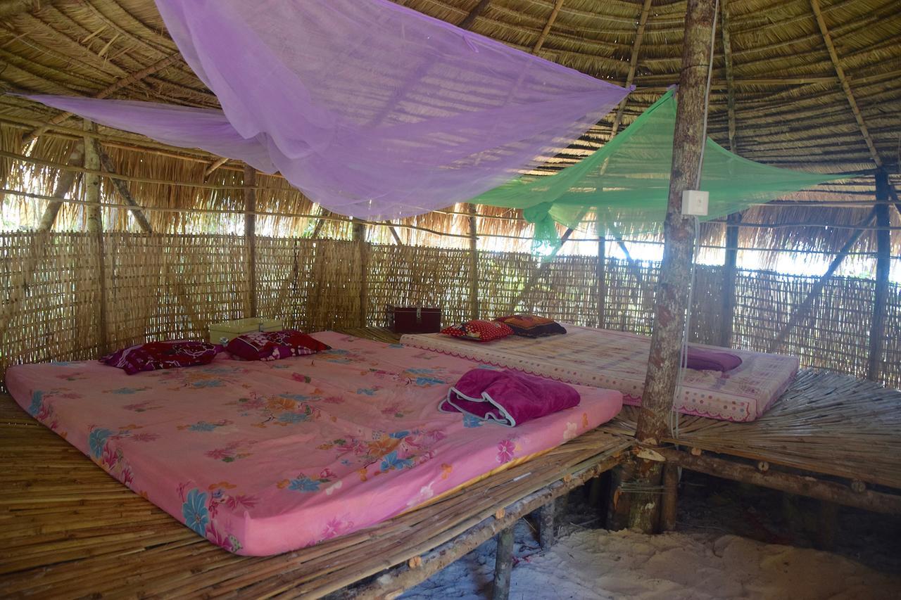 Suns Of Beaches Hostel Koh Rong Buitenkant foto