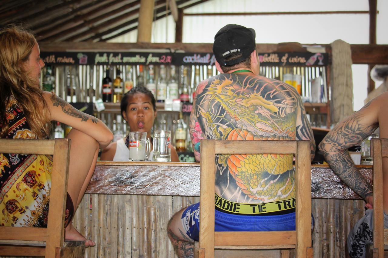 Suns Of Beaches Hostel Koh Rong Buitenkant foto
